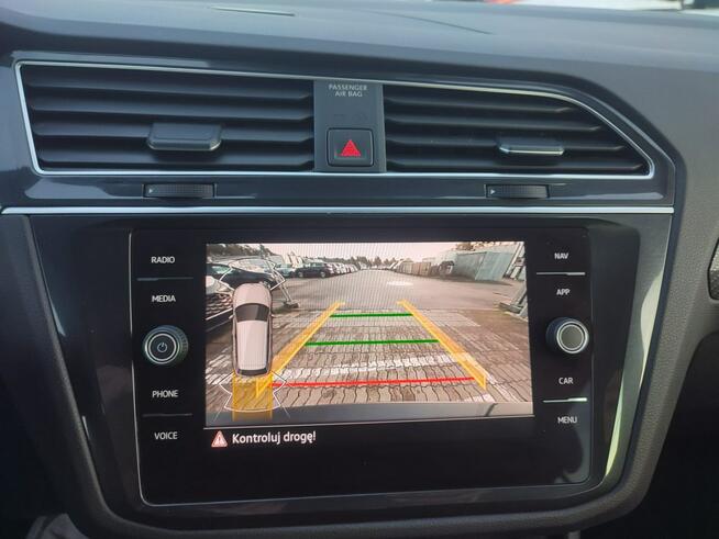 Volkswagen Tiguan Krajowy fv23 4x4  kamery 360 Otwock - zdjęcie 3