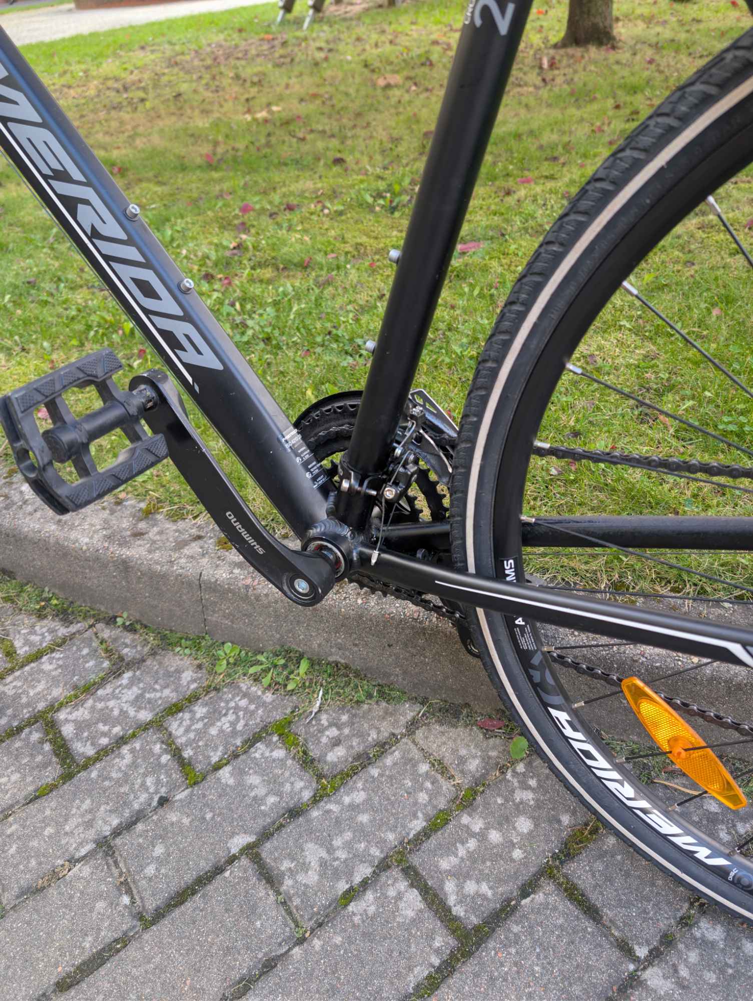 Zadbany i bardzo mało używany rower crossowy Merida Crossway 20 Wałcz - zdjęcie 8