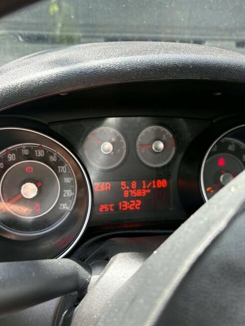 Fiat Grande Punto 2016 niski przebieg 87 500km Sandomierz - zdjęcie 6