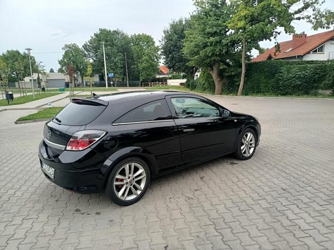 ASTRA GTC 1.4 BENZYNA 90 KM MAŁY PRZEBIEG Ostrów Wielkopolski - zdjęcie 8