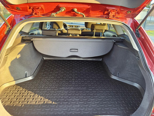 Toyoa Avensis S-Edition NISKI PRZEBIEG bogata wersja Kalisz - zdjęcie 2