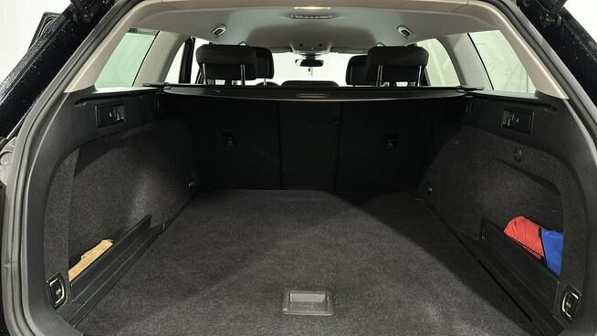 Volkswagen Passat 2.0 TSI Business DSG Kombi Warszawa - zdjęcie 11