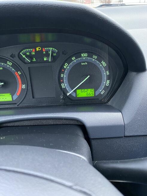 66 tyś km klima Fabia 1.2 z polskiego salonu w idealnym stan Marki - zdjęcie 9