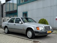 Mercedes W124 300E 4-MATIC, Japonia, 64 000 km! Pełna dokumentacja. Węgrzce - zdjęcie 4