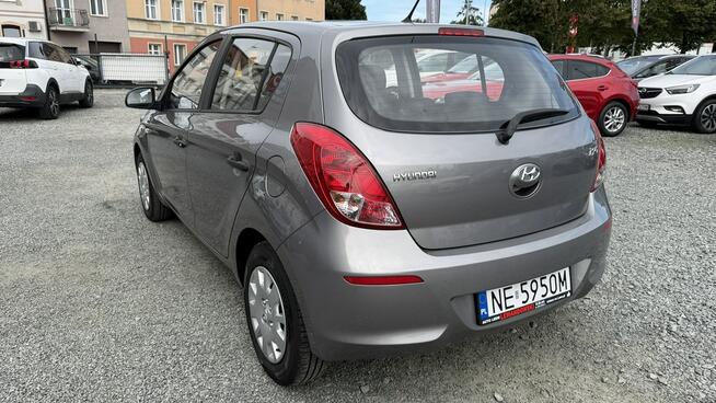 Hyundai i20 Benzyna Zarejestrowany Ubezpieczony Elbląg - zdjęcie 10