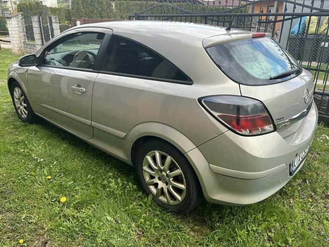 Opel Astra H GTC 1.6 benzyna 2006 + komplet zimówki i letnie Tarnów - zdjęcie 2
