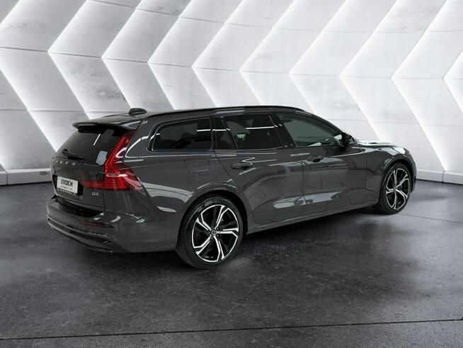 Volvo V60 B4(B) Ultra Dark *Gwarancja*FV23%* Tychy - zdjęcie 3