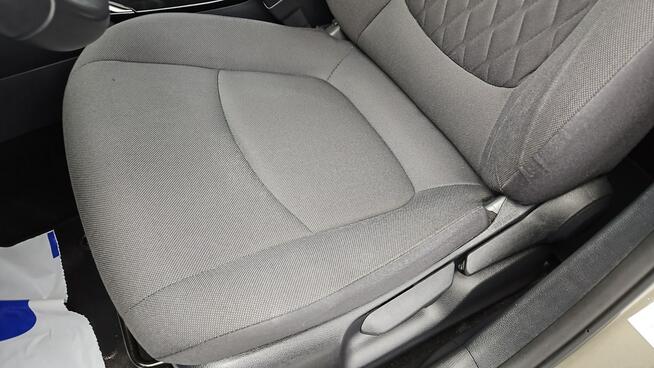 Toyota Corolla 1.5 Comfort ! Z Polskiego Salonu ! Faktura Vat ! Warszawa - zdjęcie 12