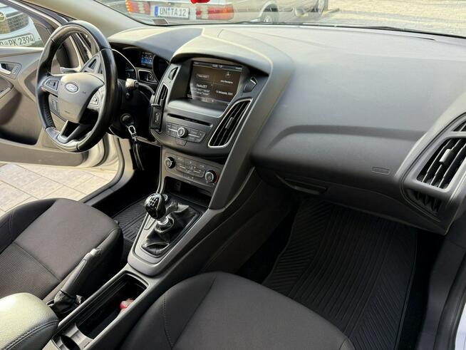 Ford Focus TIANIUM Bezwypadkowy bogato wyposażony Poznań - zdjęcie 4