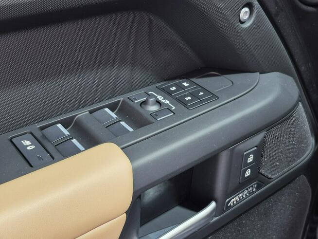 Defender MY26 3.0D I6 350KM AWD Auto X-Dynamic HSE 110 Łódź - zdjęcie 10