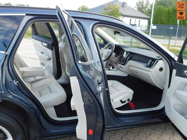 Volvo XC 60 z Gwarancją Bezwypadkowości BLiS Pakiet Zimowy Kamera Żyrardów - zdjęcie 1