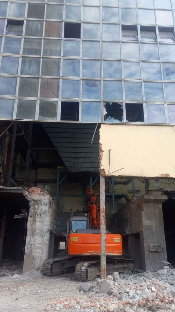 wyburzenia rozbiórki kopanie stawów (zbiorników) usługi koparkami Janów Lubelski - zdjęcie 4