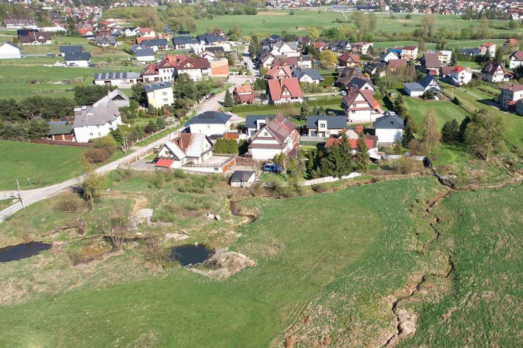 Działka budowlana w Nowym Targu z pozwoleniem na budowę. Nowy Targ - zdjęcie 3