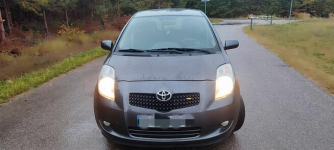 Toyota Yaris 1.3 benzyna**czujniki parkowania**hak**