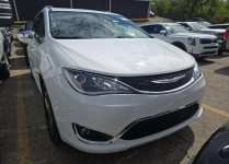 Chrysler Pacifica LIMITED / Benzyna / niski przebieg Warszawa - zdjęcie 2