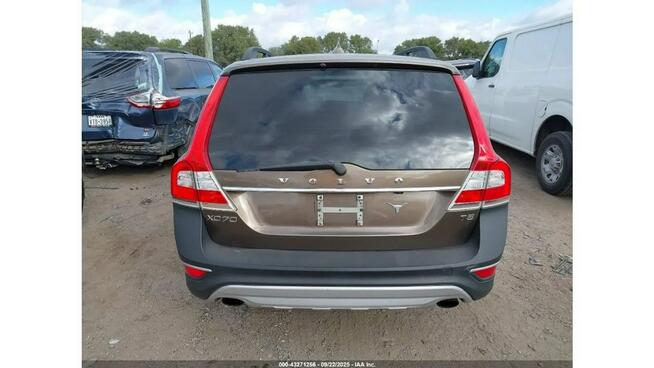 Volvo XC 70 / Niski przebieg / automat / Tarnów - zdjęcie 8