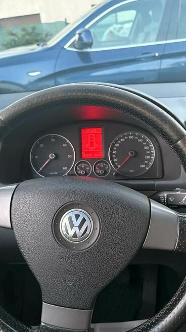 Sprzedam Volkswagen Touran siedmioosobowy 2009 rok Rokocin - zdjęcie 8
