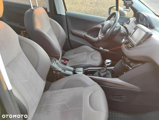 Peugeot 2008 2013r, 1.6HDI 115KM. Panorama. LED. 154000km. Parczew - zdjęcie 10
