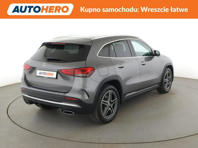 Mercedes GLA 250 phev amg line kamera grzane fotele ambient auto klima Warszawa - zdjęcie 7
