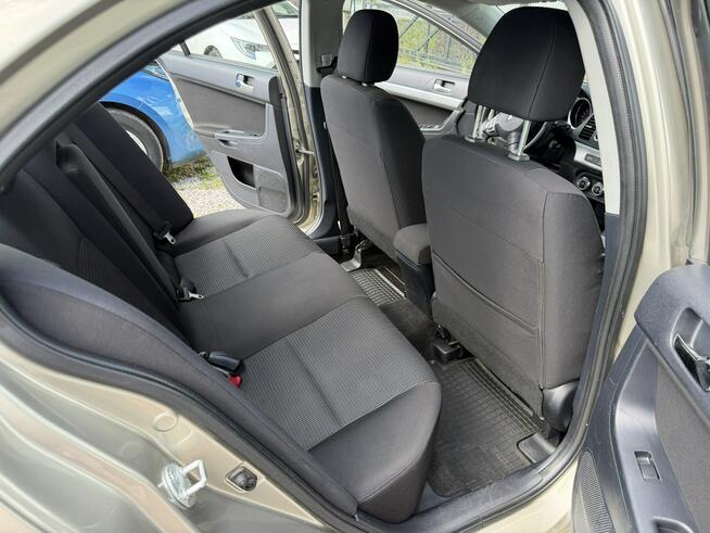Mitsubishi Lancer 1.6 16v 117KM I właściciel Bezwypadkowy Bez korozji Otwock Mały - zdjęcie 9
