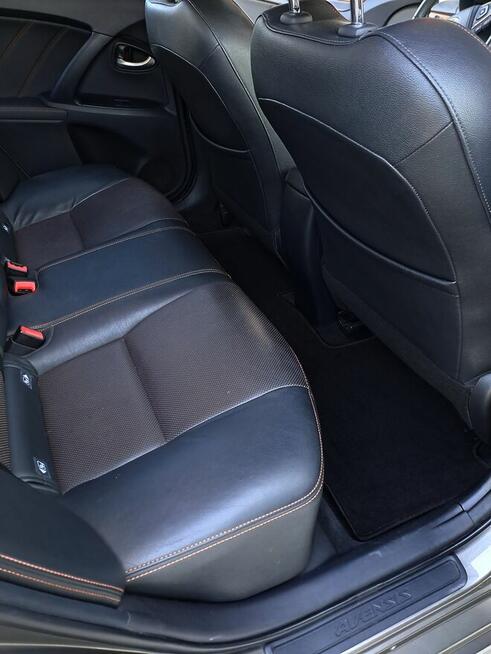 Toyota Avensis 2016r 120tyś przebiegu Polkowice - zdjęcie 3