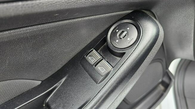 Ford Fiesta 1,3 pb * ładna* Chełm Śląski - zdjęcie 8