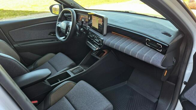 E-Tech Techno 150KM Comfort Range  52kWh Faktura VAT 23% Świętoszówka - zdjęcie 11