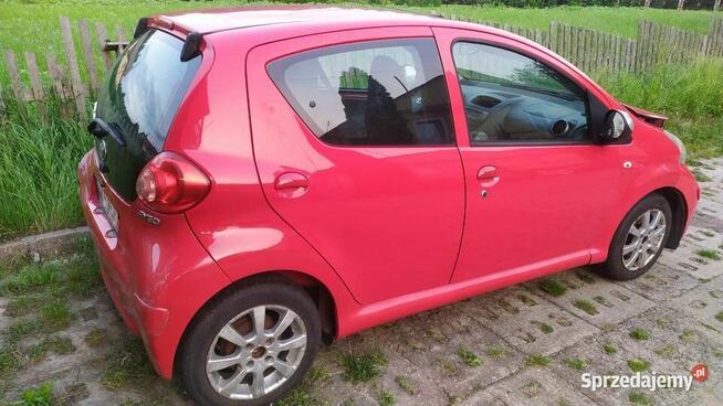 Toyota Aygo 5 drzwi 5d 2007 uszkodzona, silnik sprawny klima Biała Podlaska - zdjęcie 1