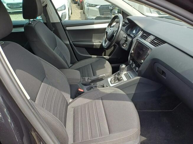 Škoda Octavia AUTOMAT*Navi*LED*Kamera*Tablet*PDC*1 wł*Alu*Gwarancj Chrzanów - zdjęcie 11