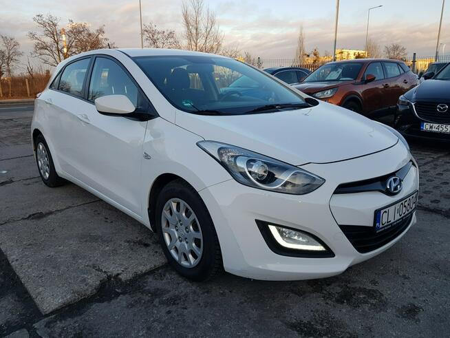Hyundai i30 1,4 Benzyna Klima Zarejestrowany Gwarancja Włocławek - zdjęcie 3