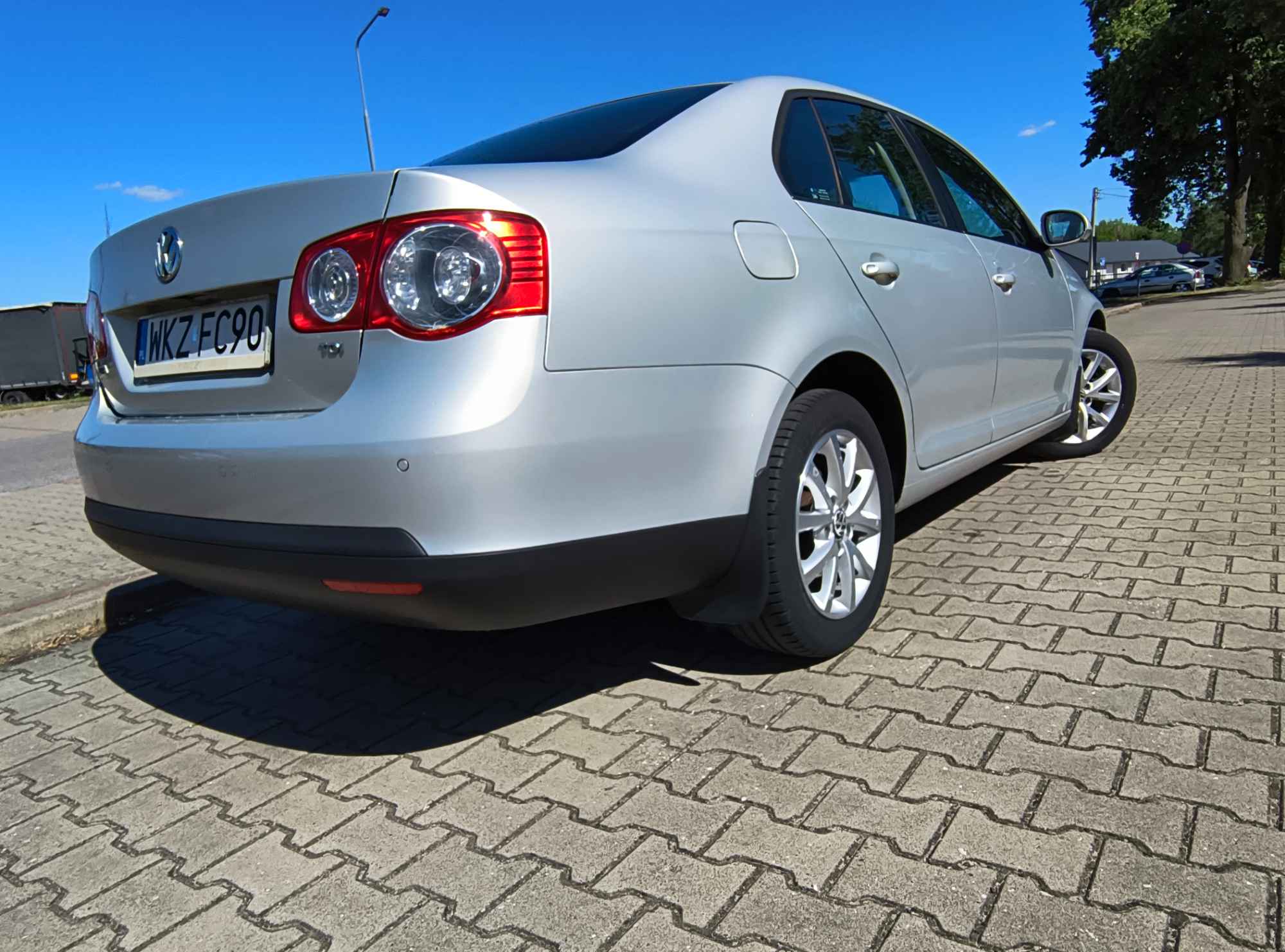 VW JETTA 2010 Oryginalny Lakier Salon Polska Radom - zdjęcie 5