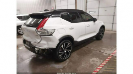 Volvo XC 40 AWD / bogata wersja / niski przebieg Warszawa - zdjęcie 6