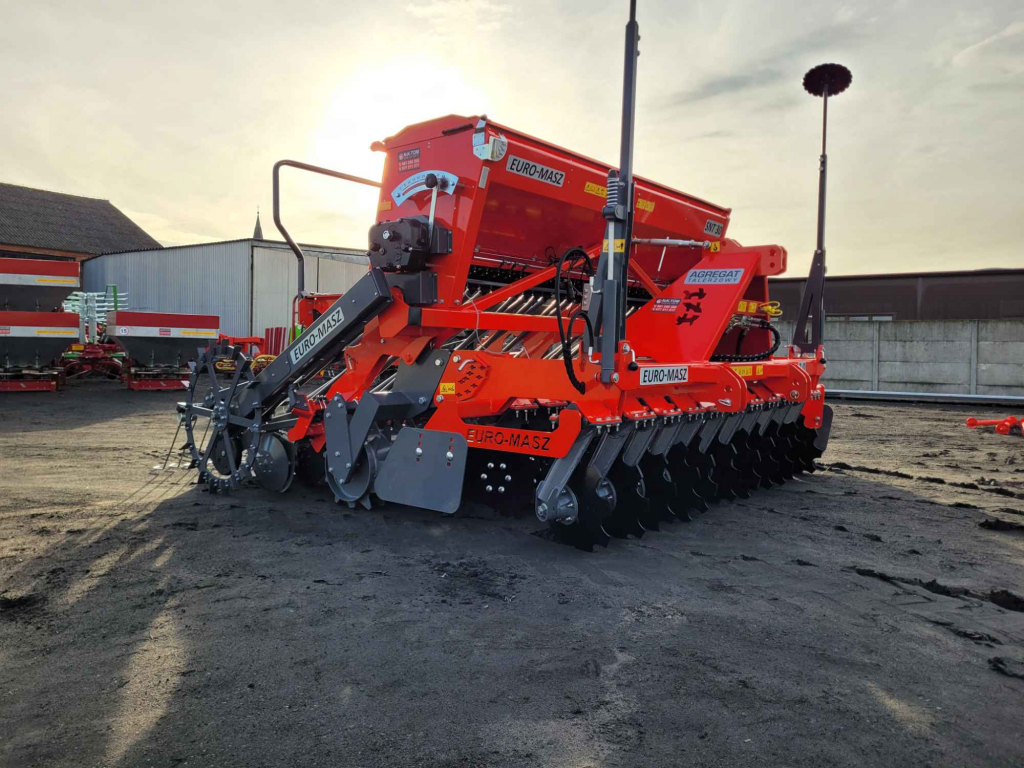 Siewnik Nabudowany Snt Lublin - zdjęcie 1