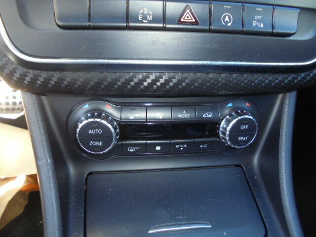 MERCEDES Classe A A200 2.2 CDi 136 7G-DCT AMG DQ841 Przemyśl - zdjęcie 8
