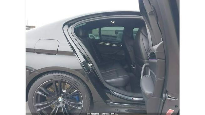 BMW M5 / 4.4 625KM / Niski przebieg / Tarnów - zdjęcie 12