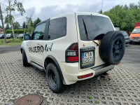 Mitsubishi Pajero 3.2DiD  00r 4x4 Brzozówka - zdjęcie 3