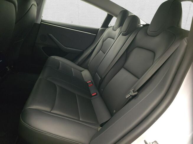 Tesla Model 3 Komorniki - zdjęcie 12
