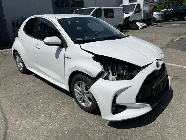 Toyota Yaris Hybrid 1.5 Active Salon PL 2023 FV 23% Syców - zdjęcie 2