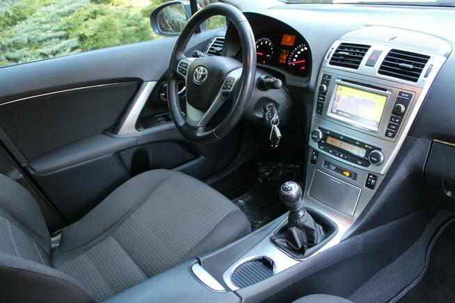 Toyota Avensis Benzyna 147 KM Przebieg 114 tys km Lubań - zdjęcie 9