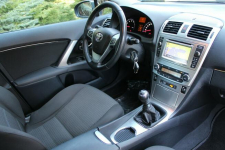Toyota Avensis Benzyna 147 KM Przebieg 114 tys km Lubań - zdjęcie 9