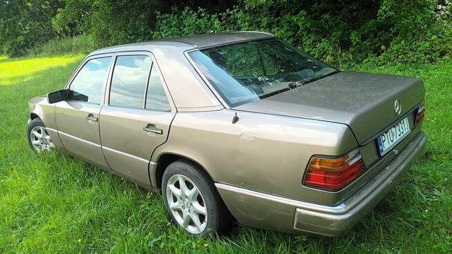 Mercedes W124 automat 1990r Turek - zdjęcie 8