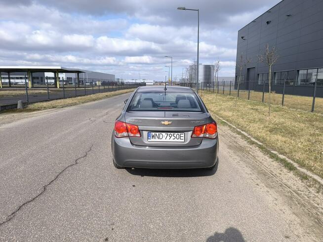 Chevrolet Cruze 1.6 LPG GAZ 2010r Klima Isofix Alu Ładny Sprawny Pabianice - zdjęcie 5