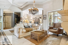 PARTEROWA REZYDENCJA Z BASENEM, duża działka, styl włosko-prowansalski Bielawa - zdjęcie 2