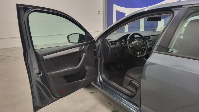 Škoda Octavia 1.6 TDI Active Grójec - zdjęcie 11