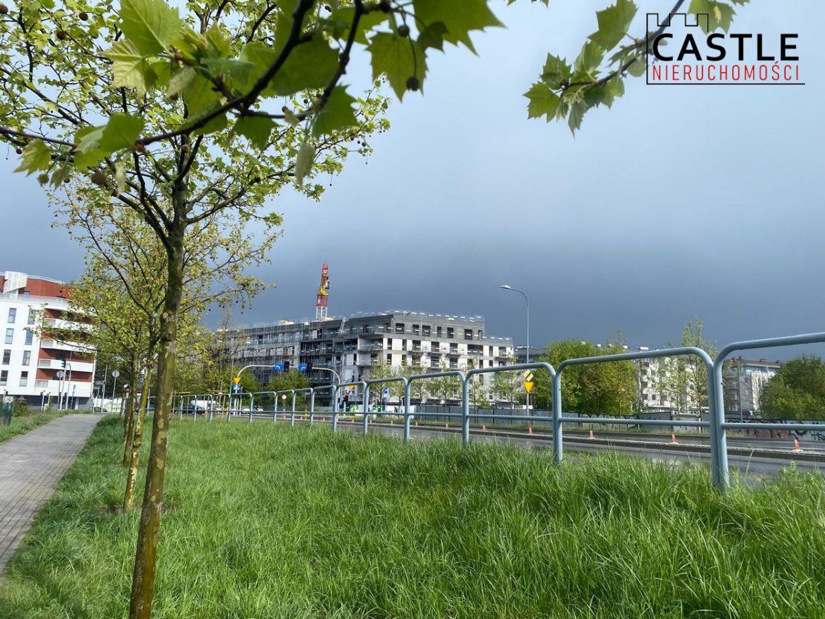 Sprzedam świetnie i duże trzypokojowe mieszkanie Nowe Miasto - zdjęcie 8