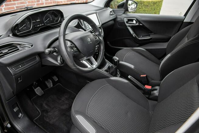 Peugeot 208 Lift ! 1.2i 82KM ! Super Stan ! Zadbany ! 130 tys km. Zwoleń - zdjęcie 6