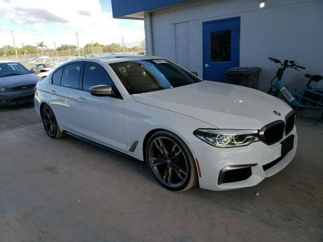 BMW M550i / M-Pakiet / xDrive / Niski przebieg / Tarnów - zdjęcie 1