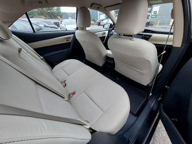 Toyota Corolla 1,6 benzyna 138 tys km Sedan Salon Polska Rumia - zdjęcie 8
