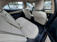 Toyota Corolla 1,6 benzyna 138 tys km Sedan Salon Polska Rumia - zdjęcie 8