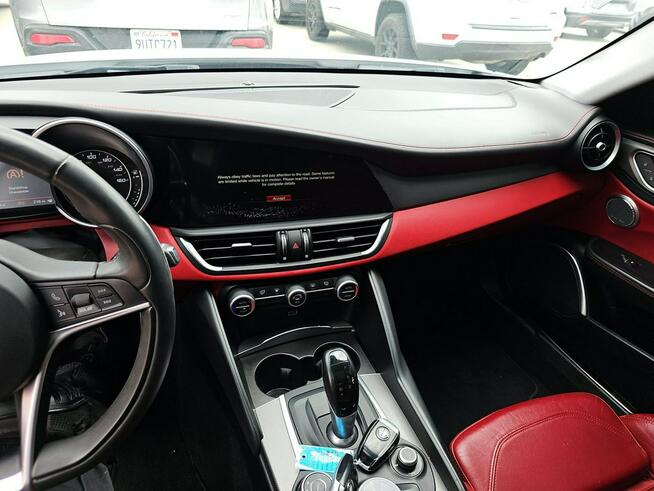 Alfa Romeo Giulia Ti Sport / niski przebieg Tarnów - zdjęcie 10